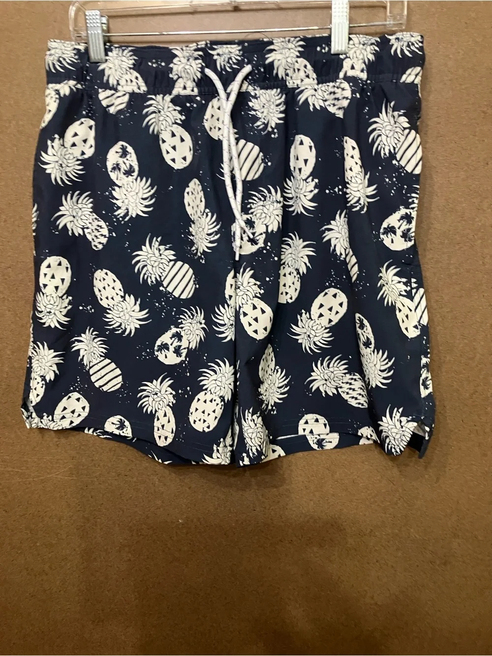 Men's Pineapple-Print Hybrid Shorts in Navy